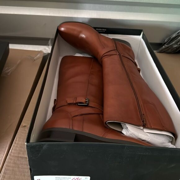 NATURALIZER Rena Riding Boots - Picture 2 of 13
